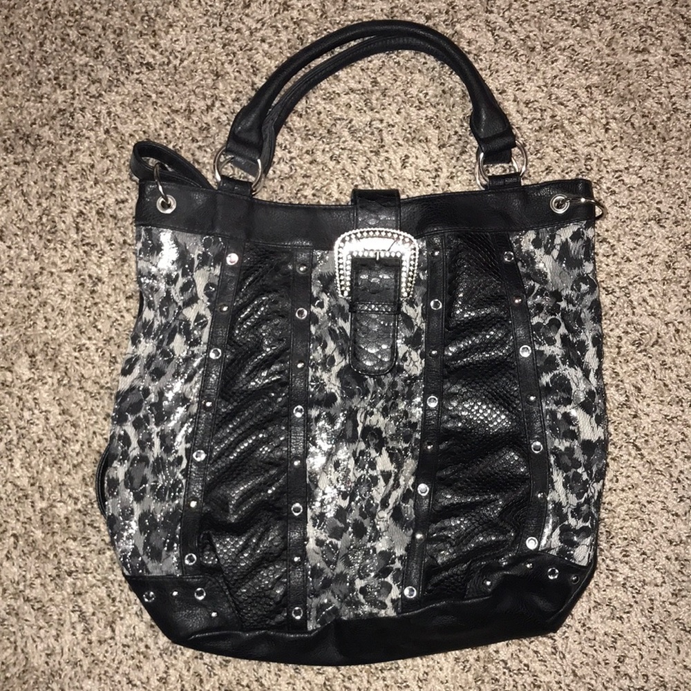 Maurice’s bag - never used